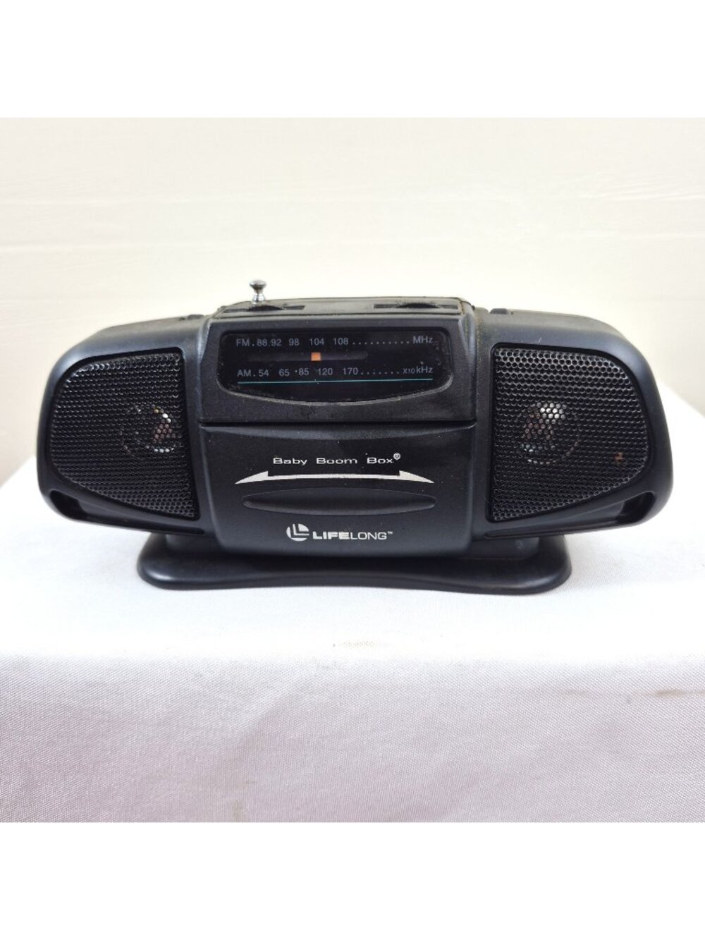 Lifelong Baby Boom Box Model 2225 AM/FM Portable Radio Black 6V Battery Powered